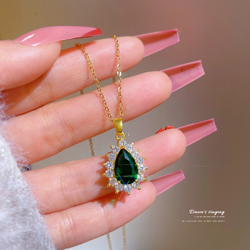 [Titanium Steel] Full Diamond Green Temperament Micro Diamond Necklace Women's Transport Beads ins Mesh Red Collar Chain_voghion.com