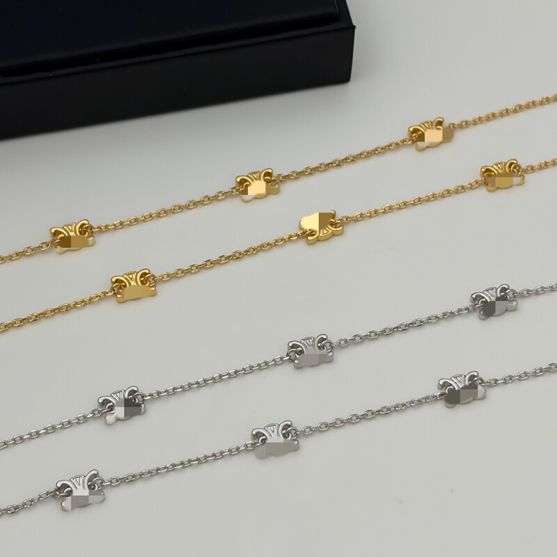 Logo Three-Dimensional Nine-Flower Small Necklace with a High-End Feel, Multi-Pendant Clavicle Chain, Light Luxury Sweater Chain, Exquisite Neck Accessory, Triumph Design Logo Three-Dimensional Nine-Flower Small Necklace with a High-End Feel, Multi-Pendant Clavicle Chain, Light Luxury Sweater Chain, Exquisite Neck Accessory, Triumph Design