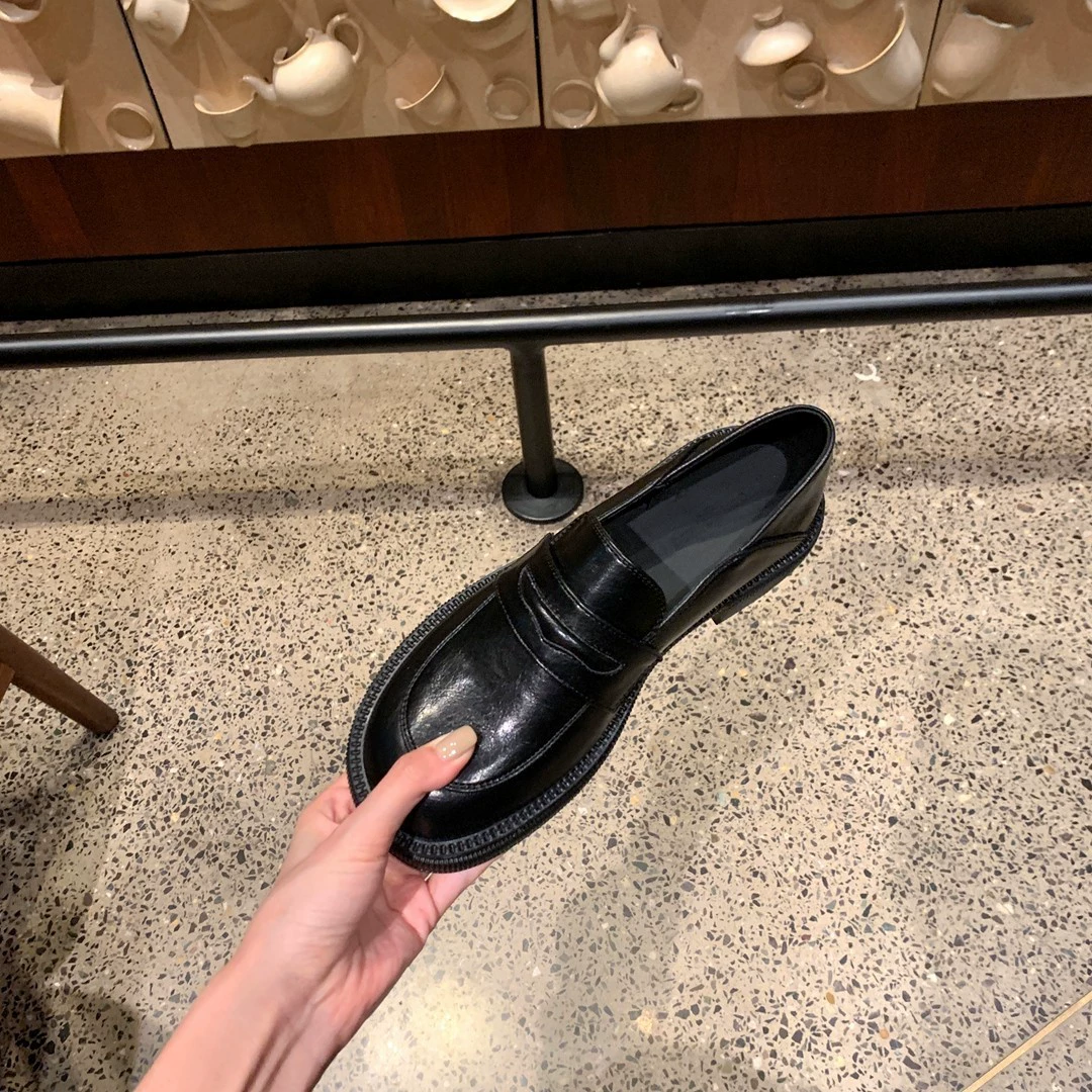 Виноградная мама 2022 новые маленькие кожаные туфли на толстой подошве весной и осенью