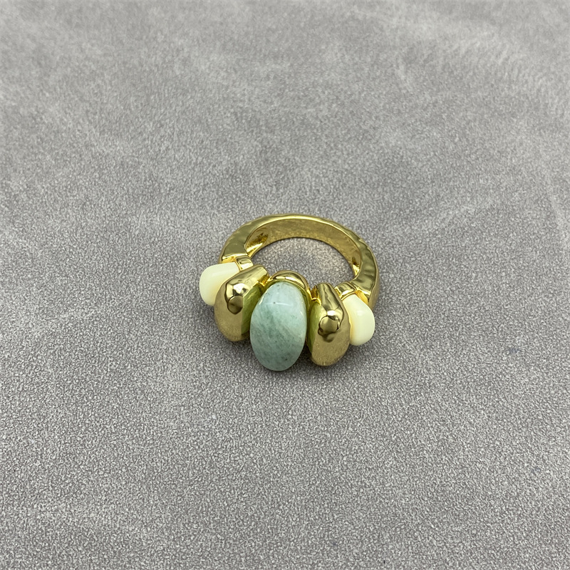 Sasa mismo estilo francés nicho diseño natural Tianhe piedra anillo personalidad moda exagerada luz lujo retro anillo para las mujeres