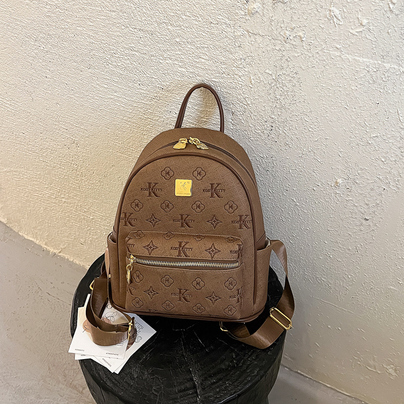 Cross-border foreign trade dropshipping popular pink large-capacity backpack 2024 high-end fashion with rivets wholesale