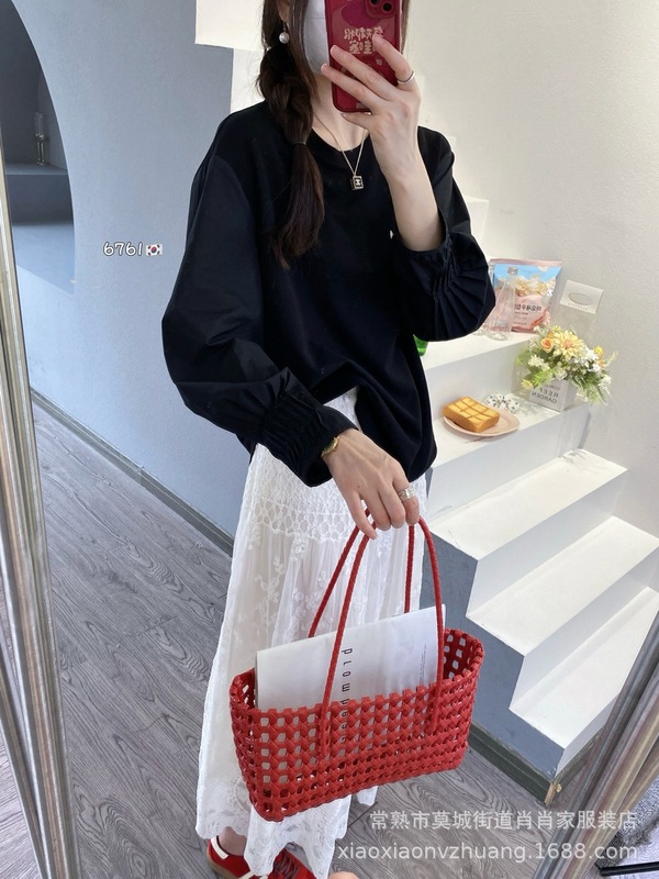 2025秋季新款简约韩版纯色圆领T恤女花式风琴袖口 长袖打底上衣|undefined