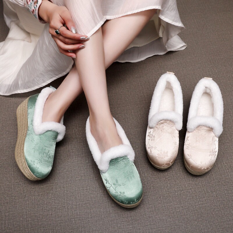 Warm Thickened fleece-lined Wedge Ethnic Style Casual Cotton Shoes Mao Mao Shoes High Heeled Platform Bottom Thick Bottom Cloth Shoes Square Dance