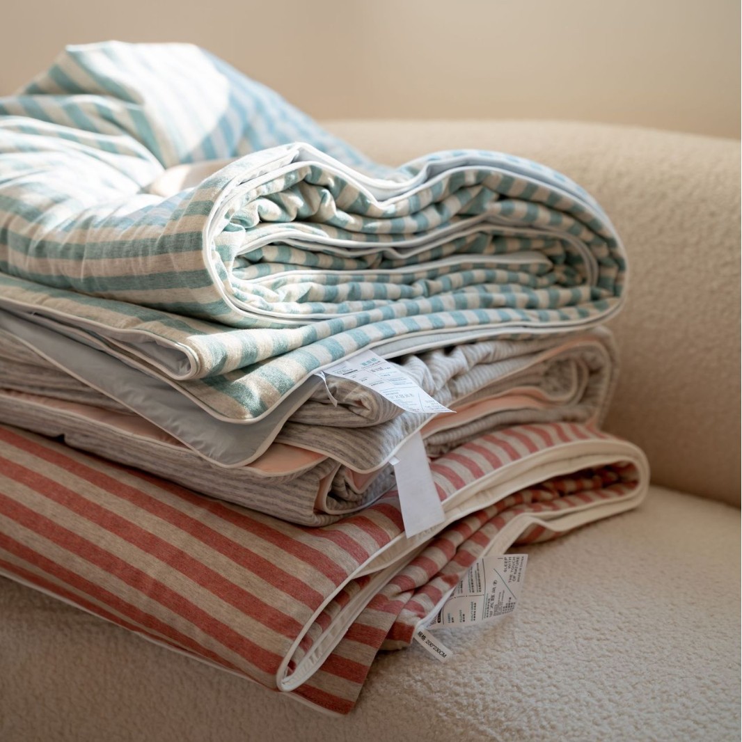 Pure Cotton Knitted Tianzhu Cotton Spliced ​​With Nylon Cool Summer Quilt Striped Summer Cool Quilt Ice Silk Air-Conditioned Quilt Machine Washable