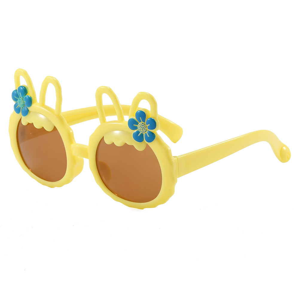 Yellow -frame tea piece