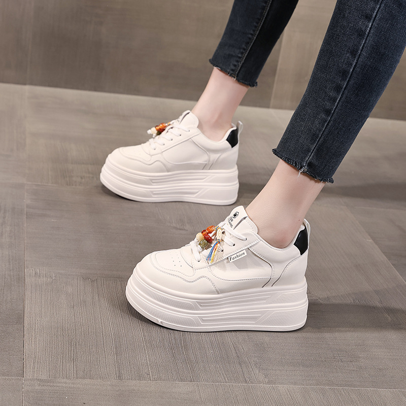 Giày sneaker nữ đế dày tăng chiều cao đa năng màu be, gót 9.5 cm — màu be