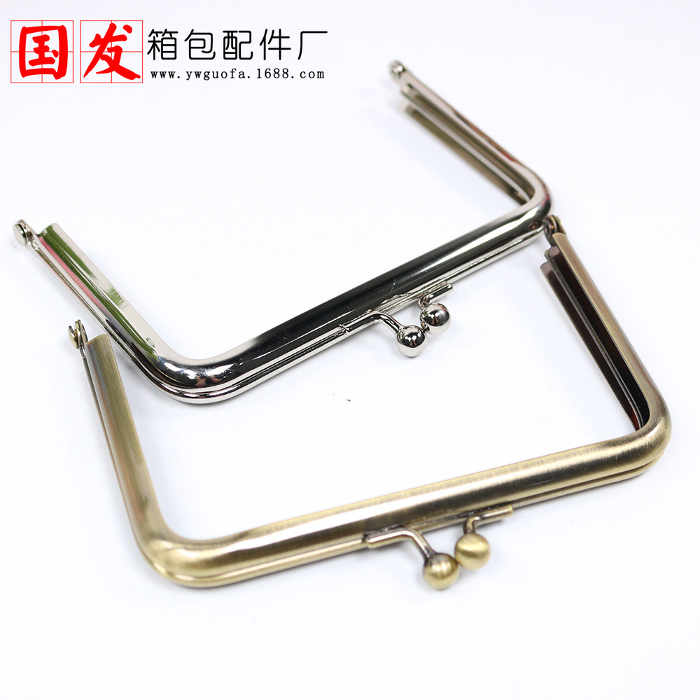 Sin stock: 12 * 8CM    12CM cuadrado sin orificio oro viscose