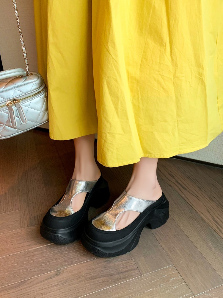 Dép sandal nữ da thật họa tiết da báo đế xuồng cao gót 9 cm — Trang chủ, màu đen, bạc chi tiết 18