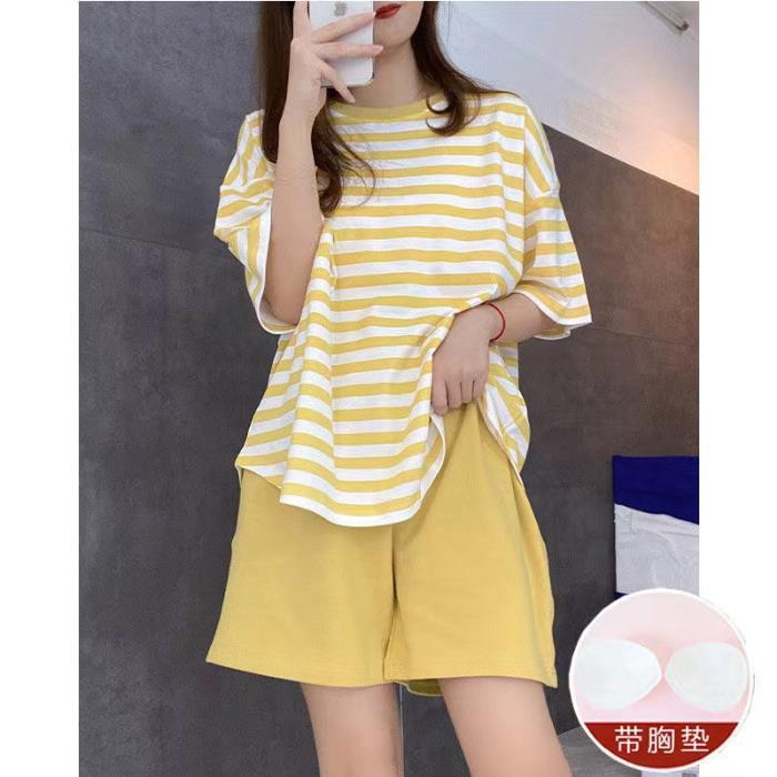 Verano 2023 pijamas sueltos de las mujeres con almohadilla en el pecho a rayas pantalones cortos de manga corta se pueden usar fuera de casa TikTok transmisión en vivo