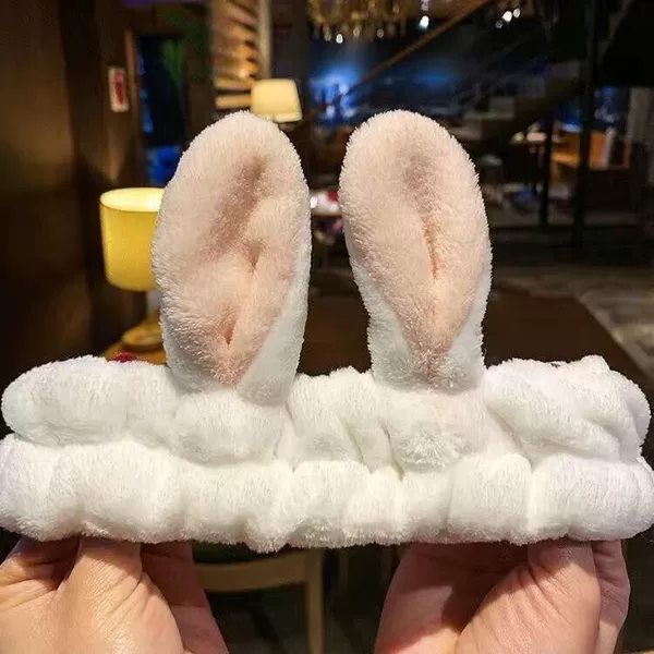 Rabbit ear white