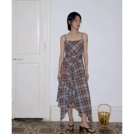 半身裙;女式T恤;毛衣