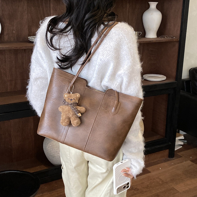 Túi tote nữ quai đeo vai và cầm tay cỡ lớn phong cách tối giản, chất liệu PU mềm — Gạo trắng không có mặt dây chuyền, Màu cà phê Không có mặt dây chuyền, Màu nâu không có mặt dây chuyền, Rượu vang đỏ không có mặt dây chuyền chi tiết 31