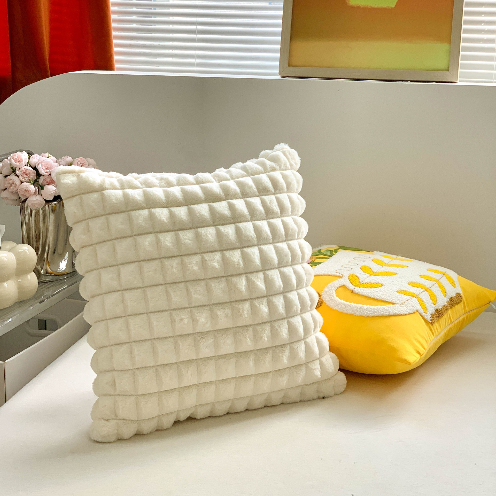 400g Weight throw pillow Home Textiles & Decor Type Plush Material Flower Pattern Cute, Pastoral Style Cute Pastoral Flower Plush Throw Pillow 4