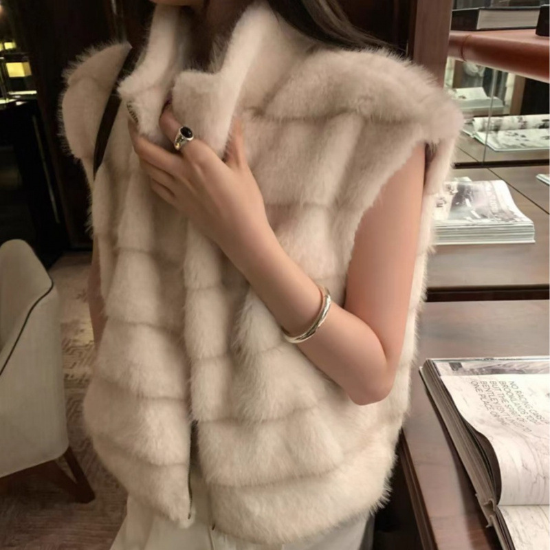 Autumn and Winter New Style Zipper Furry Imitation Fur Fashionable Retro Versatile Elegant Women's Vest Jacket Autumn and Winter New Style Zipper Furry Imitation Fur Fashionable Retro Versatile Elegant Women's Vest Jacket