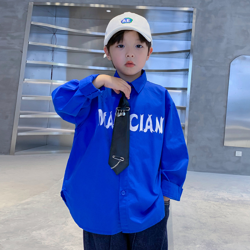 Camisa para niños de la marca de moda otoño nuevo estilo 2024 camisa para niños de estilo occidental coreano top para niños de mediana edad primavera y otoño manga larga