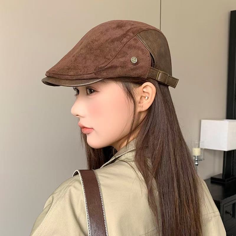 2026 new European hot-selling suede stitching leather forward hat women's autumn and winter face-showing small retro beret