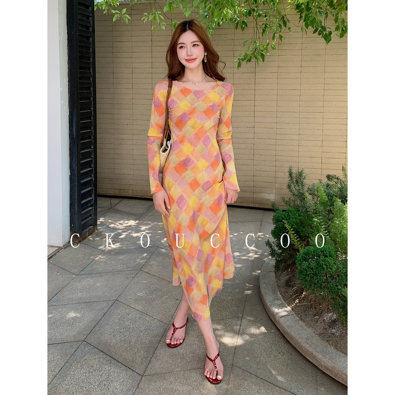 Rongtai Mulberry Silk Diagonal Cut Colorful Plaid Long Sleeve Silk Dress for Women, New Chinese Style Improved Version Qipao with Flared Sleeves Long Dress