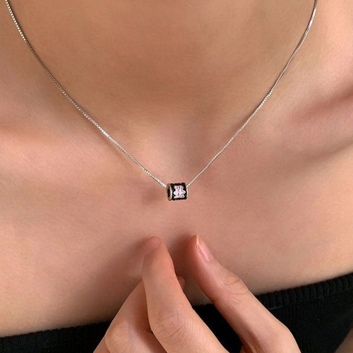 Star Small Waist Necklace for Women, Ins Inspired, Unique, Cool Style, Pink Flower Necklace, Sweater Chain for Women, Student Trend