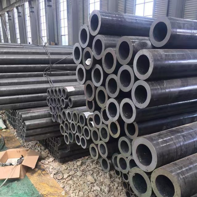 重庆108*8批发 零售108*10无缝钢管  价格合理