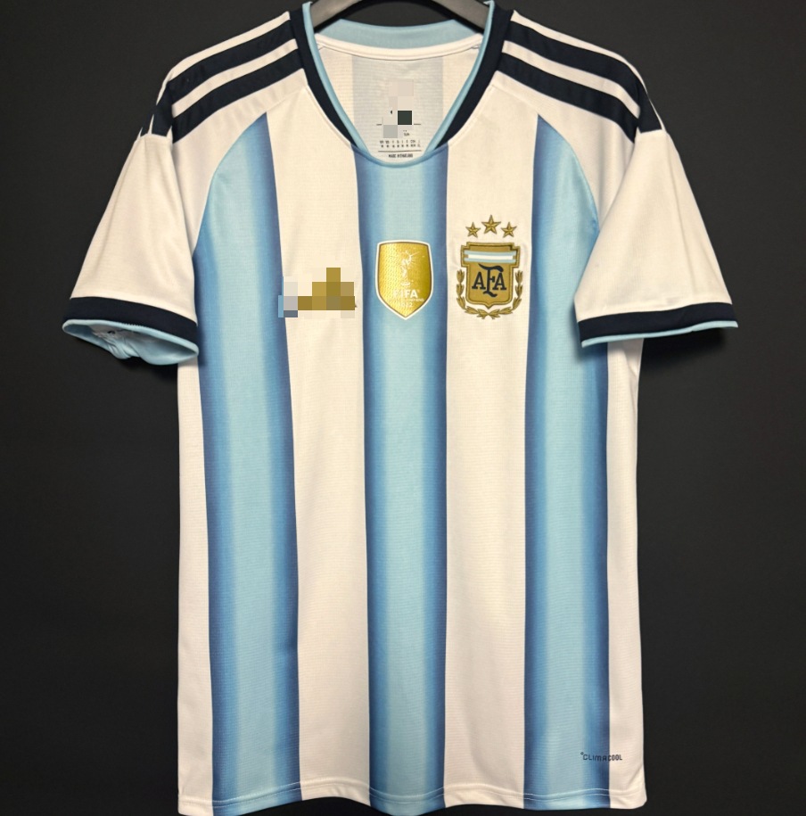 2025 temporada de fans de verano ropa deportiva de fútbol masculina fibra de poliéster transpirable ropa de secado rápido tres estándar completos