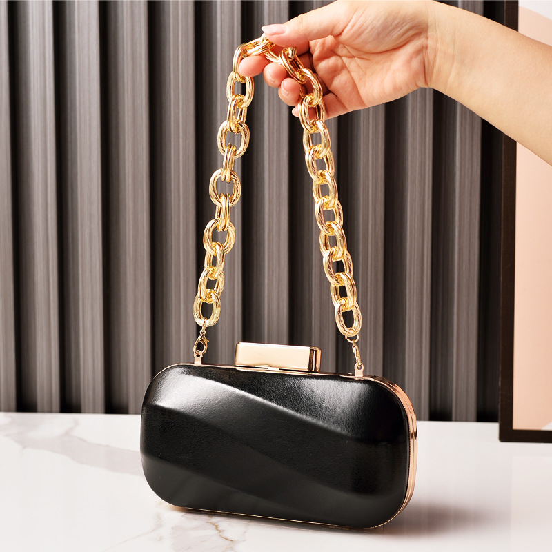Nuevo metal transfronterizo textura bolsa de cena plateada brillante cuero bolsa de fiesta cadena bolsa de vestido bolsa de novia bolsa de noche