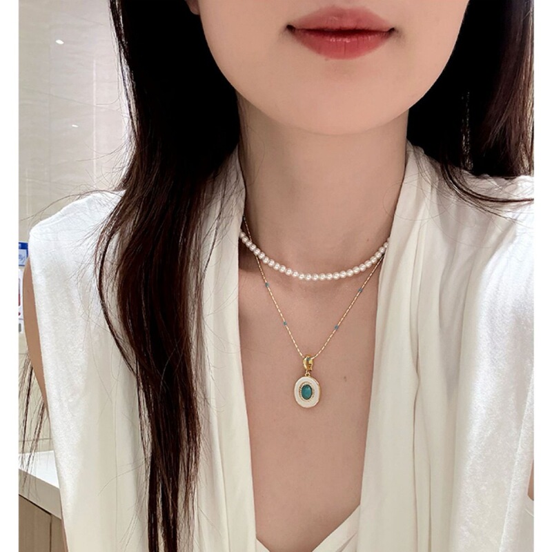 Natural Turquoise Pendant Shijia Pearl Beaded Necklace Women's Accessories Stacked French Retro Accessible Luxury Clavicle Chain