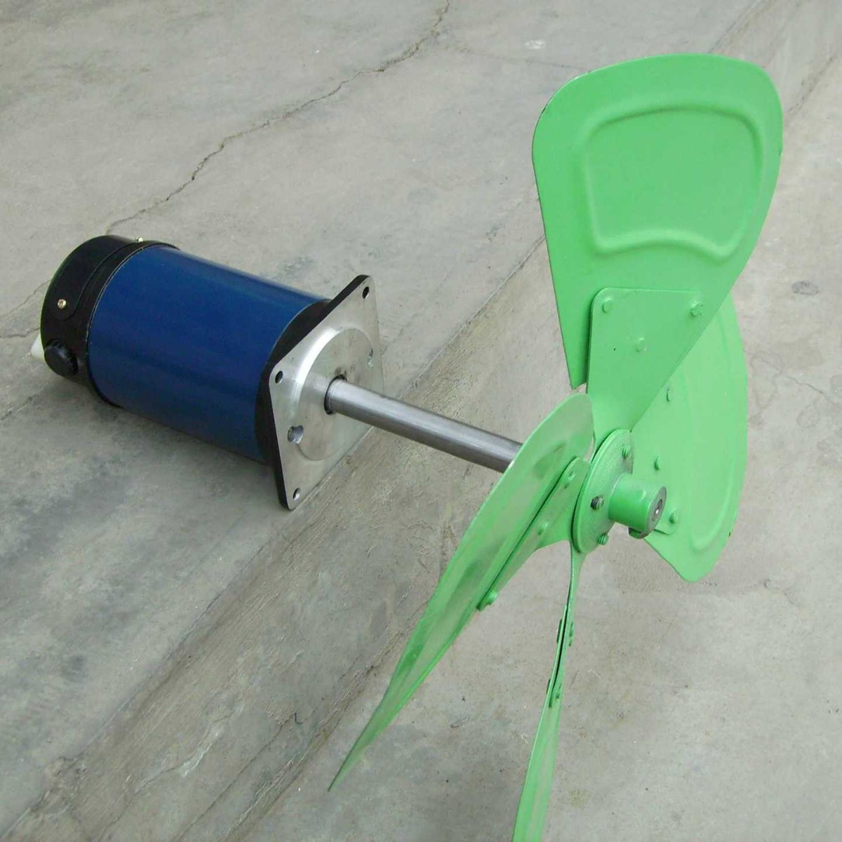 供应110V伺服马达  直流永磁电机  微型行星减速电机  博山龙康电