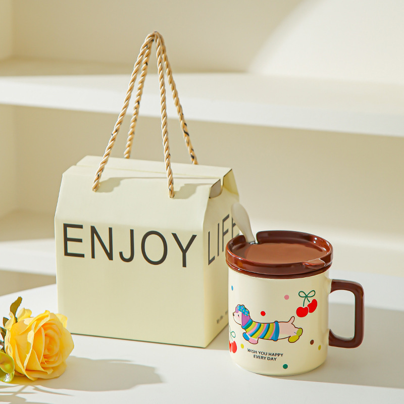 Cute cachorro de oficina taza de cerámica doméstica con cubierta cucharas de desayuno de estudiantes de niñas tazas de agua para beber tazas de café pareja