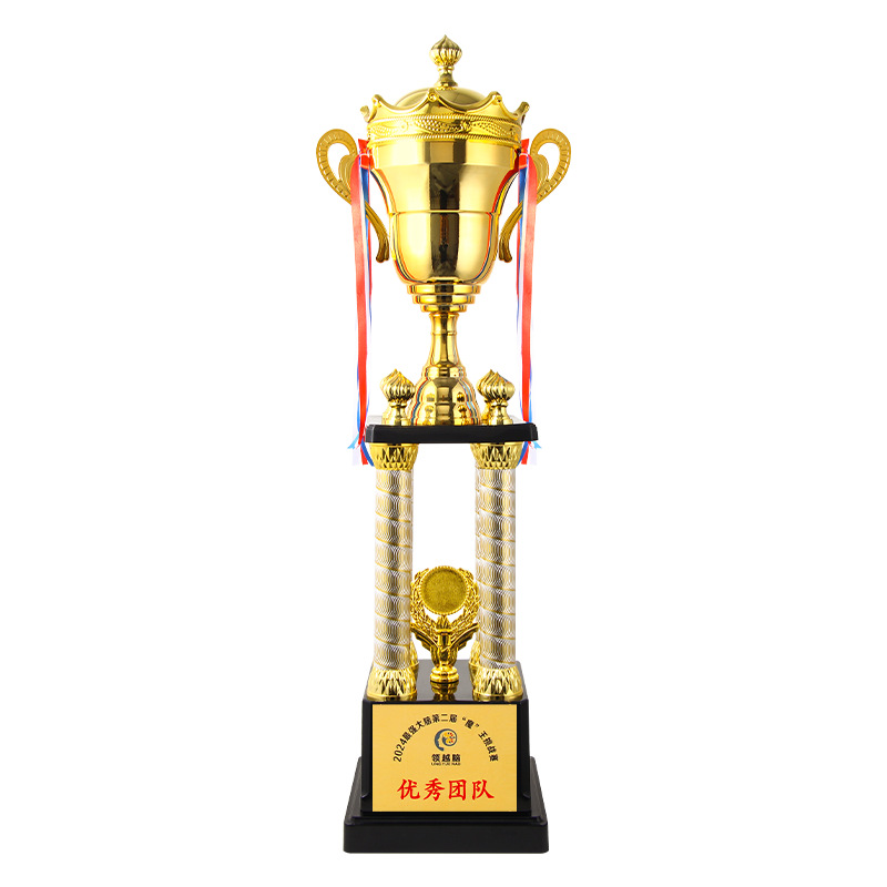 Trofeos multicapa grandes, recuerdos de competición creativa, muñecas de metal, fútbol, baloncesto, taekwondo, trofeos de cuatro pilares