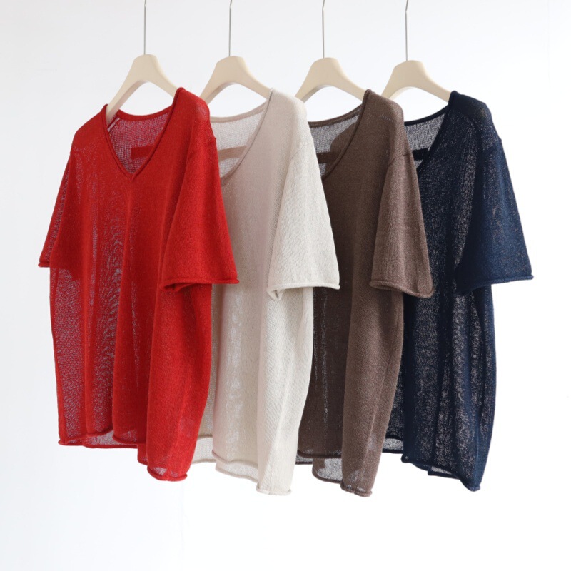 Imported Japanese Paper Yarn Lazy Loose Mid-Length Rolled Edge V-Neck Short-Sleeve Casual Pullover Knit Top for Women, New Summer Collection Imported Japanese Paper Yarn Lazy Loose Mid-Length Rolled Edge V-Neck Short-Sleeve Casual Pullover Knit Top for Women, New Summer Collection