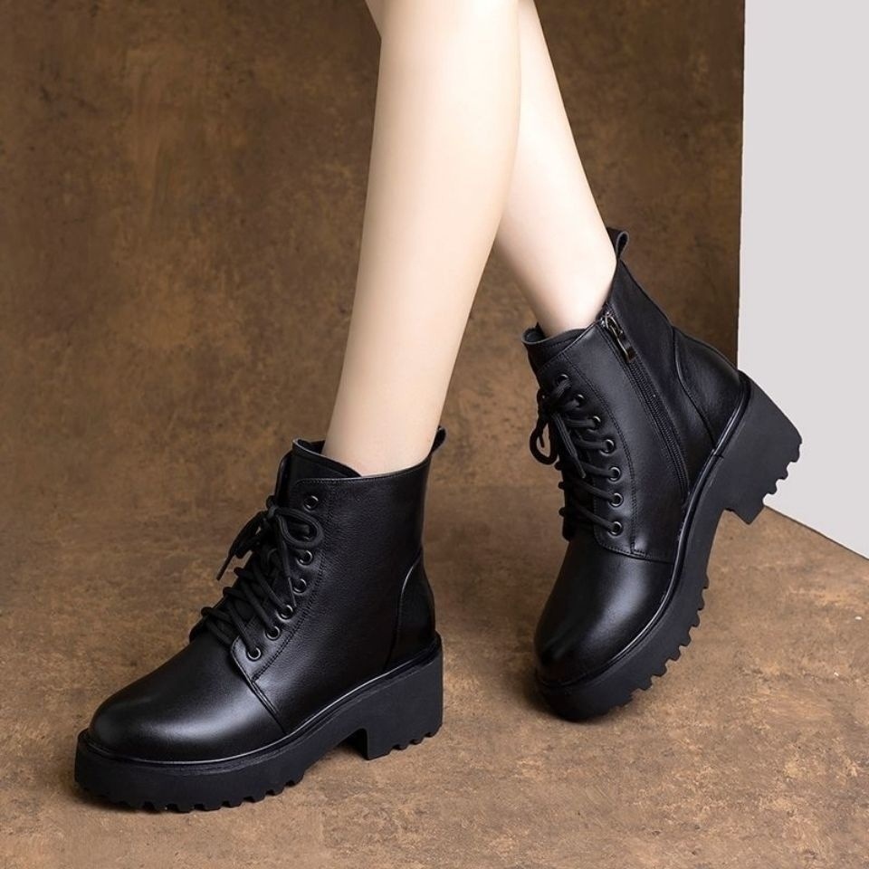 Echtes weiches Leder Martin 2024 Neue Herbst-/Wintermode Dicker Absatz Schnürstiefel für Kinder Vielseitige Stiefel Damenschuhe_voghion.com