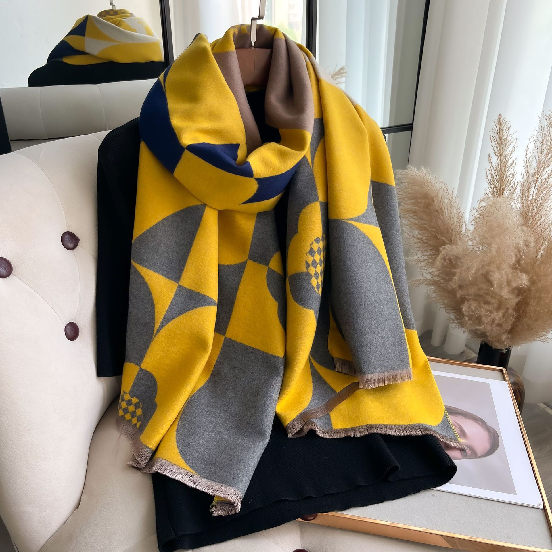 2024 moda europea y americana elegante bufandas de cachemira nuevo bufandas de doble cara invierno cálido de cuatro hojas de tela de flor chal