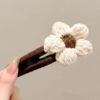 米色大花朵鸭嘴夹