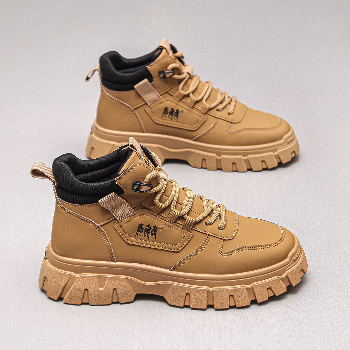 跨境大码男士马丁靴潮流百搭高帮黑色防水厚底防滑耐磨英伦男靴