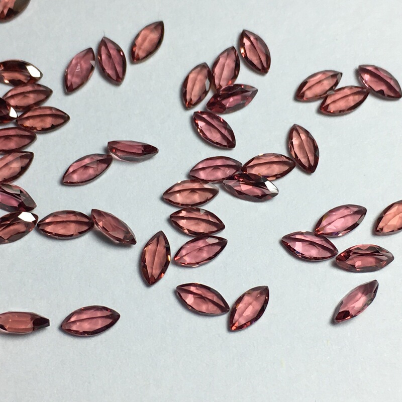 Magnesium aluminum garnet natural light pink garnet Horse Eye 2*4 2.5*5 3*6 carved finished jewelry with Stone