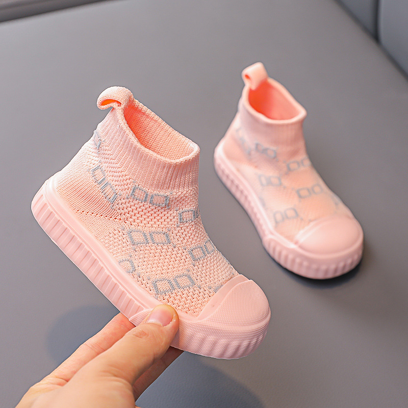 Zapatos de una pieza para bebés y niños pequeños, zapatos de suela blanda para niños, zapatos tipo calcetín para niñas, transpirables, antideslizantes para niños pequeños y niños.