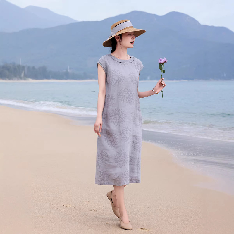 Linen Sleeveless Dress with Original Artistic Floral Pattern, Lace Hollow-Out Design, Japanese-Style Lazy A-Line Dress, New Summer Model Linen Sleeveless Dress with Original Artistic Floral Pattern, Lace Hollow-Out Design, Japanese-Style Lazy A-Line Dress, New Summer Model