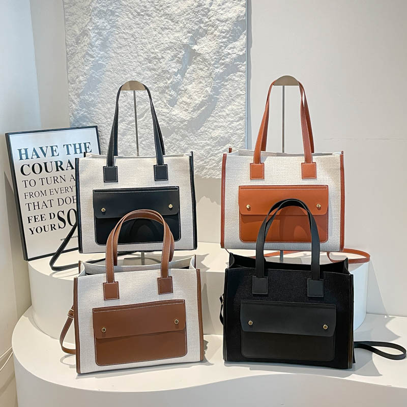 This year's trendy Korean-style small square handbag for women, 2026 autumn new collection, patchwork color-block shoulder bag, commuter crossbody bag