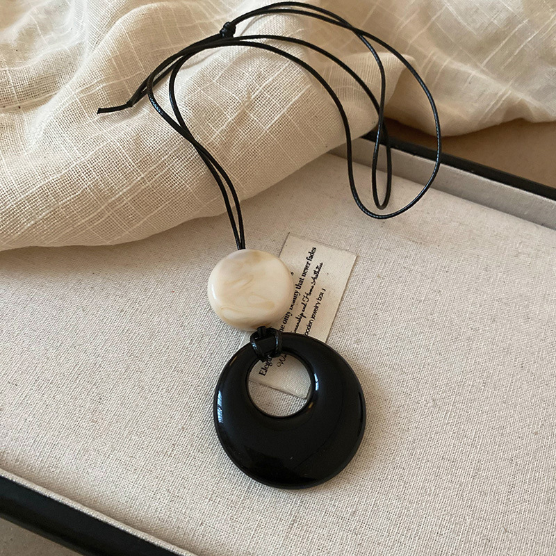 34# necklace-black-milk tea color-leather rope-flat round