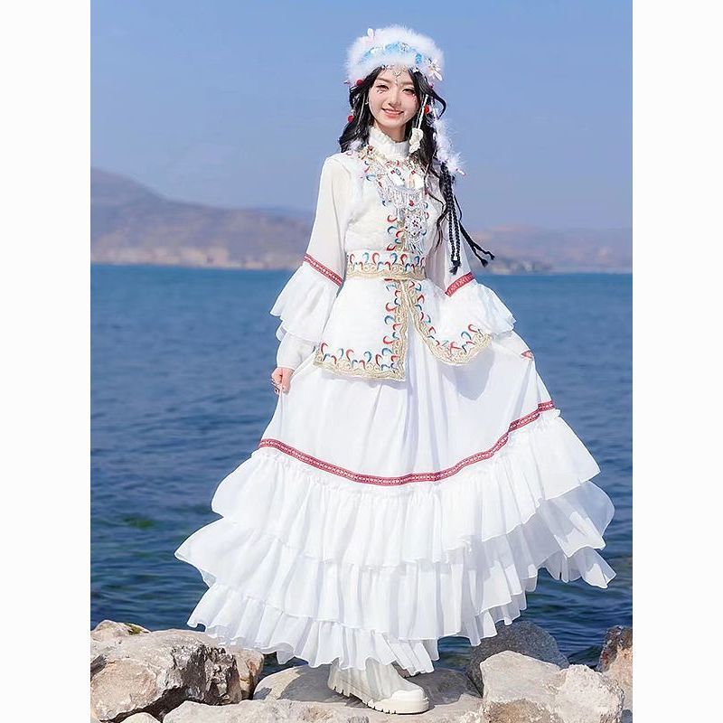 新疆服装女新款少数民族服装维吾尔族云南民族风女装旅拍写真服