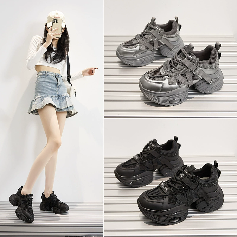 Малый размер 2024 толстая подошва серебряная модная обувь папы женская новая дикая повседневная обувь увеличивает легкую обувь