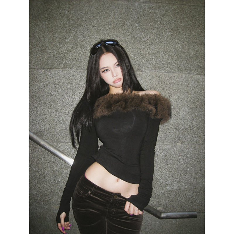 Real Shot Real Price: Black Off-Shoulder Shirt with Fur Collar, Long-Sleeve Slim Fit, Strapless Tube Top for Hot Girls