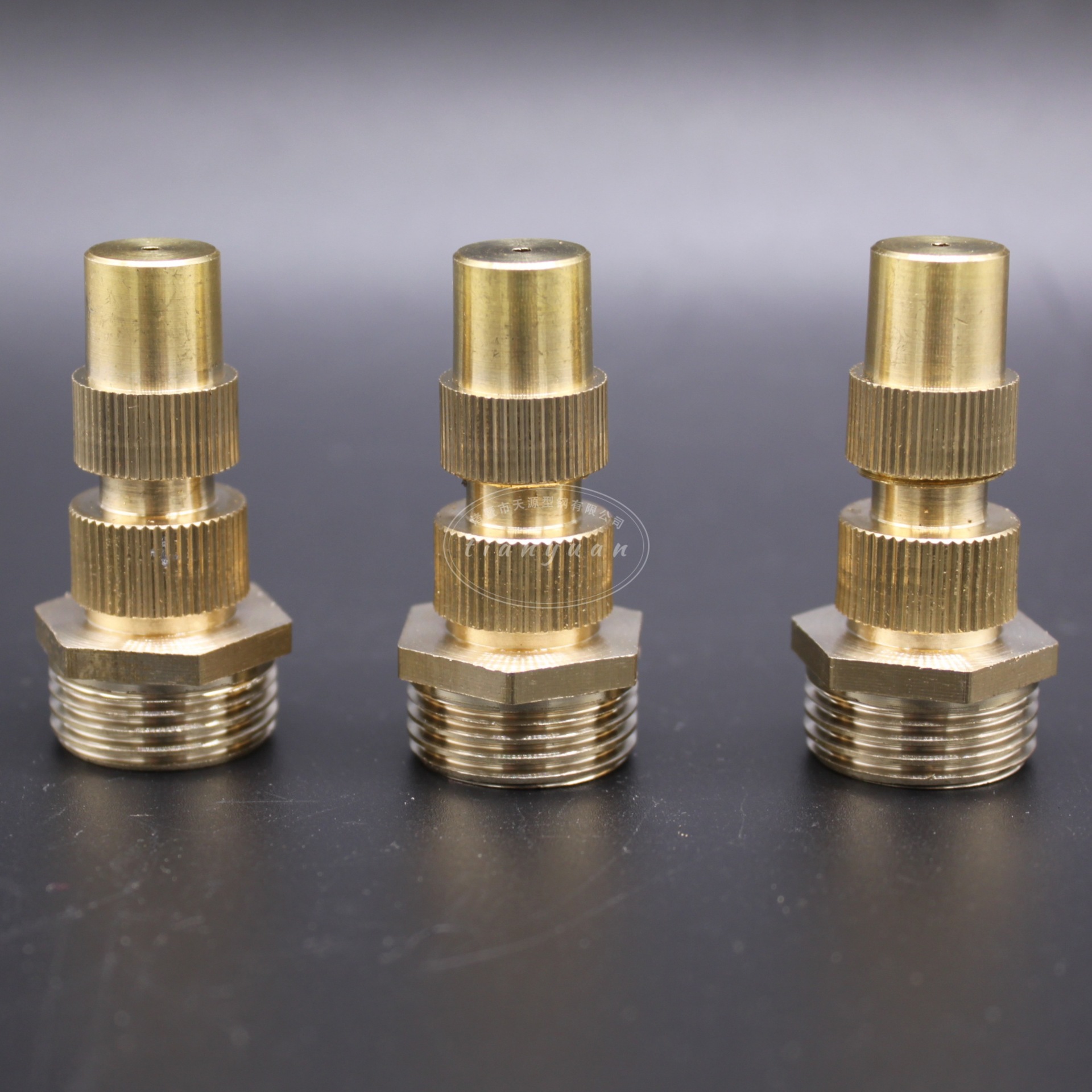 供应高雾化喷头 可调高雾化喷嘴 纯铜除尘降温喷头 雾化效果极细