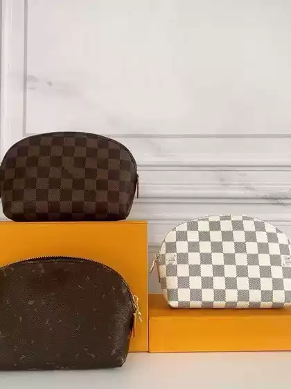 2025 Hot Sale Wholesale Storage Bag Makeup Bag Clutch Coin Purse Fashion Versatile Factory Direct from Louis Vuitton