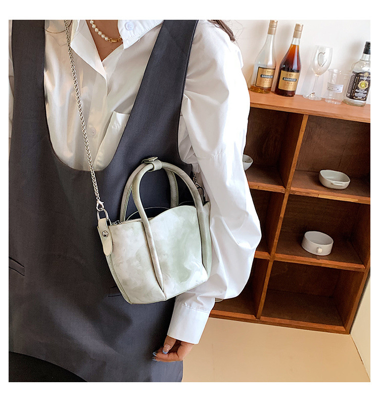 Women's Vintage Style Fashion Gradient Color Chain Bucket Type Zipper Pu Leather Shoulder Bag Handbag Bucket Bag display picture 5