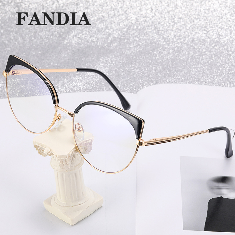 82016 nueva moda estilo coreano transparente Oval marco adelgazante ultra-ligero llano cara en línea puede ser equipado con grados gafas marco gafas