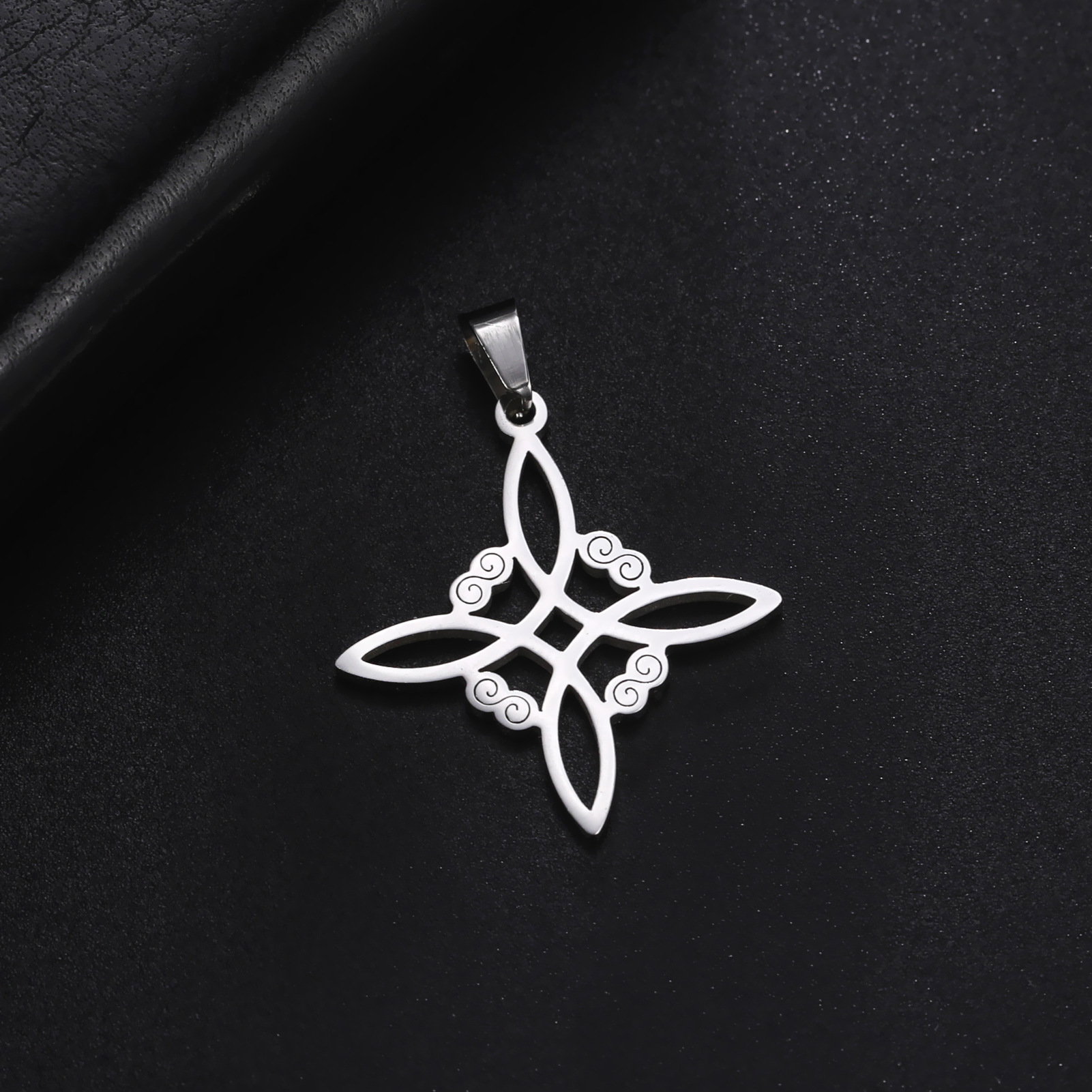 Women's Gender 1 Piece 304 Stainless Steel Titanium Steel S-shaped Witches Knot Knot Pendant DIY Jewelry Accessories