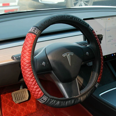 Factory wholesale car steering wheel cover PU fashion diamond four seasons general cross-border car handle cover imitation sheepskin pattern (Steering wheel cover) - wine-red-black-line-colored-diamond-38cm
