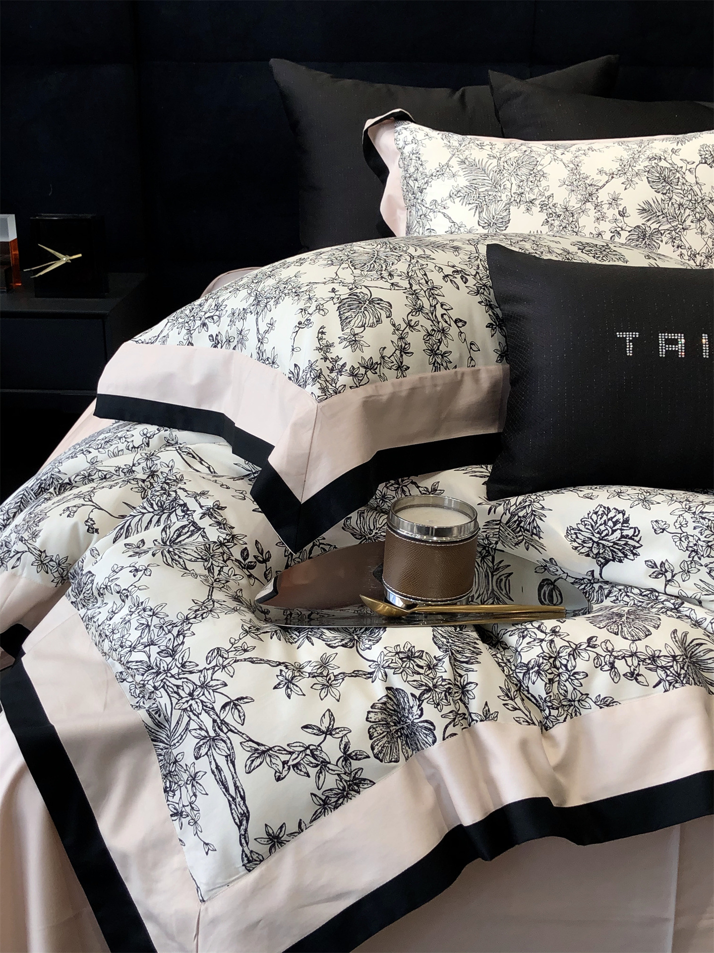 Completo letto matrimoniale vintage stile francese in cotone_voghion.com