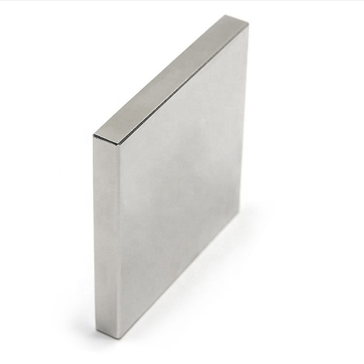 江苏发货强力磁铁厂家钕铁硼方块50x50x5mm吸铁石方形大吸力磁铁